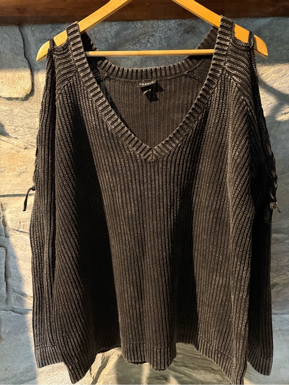 Vintage Torrid Size 1 Black Cold-Shoulder Ribbed Knit Sweater